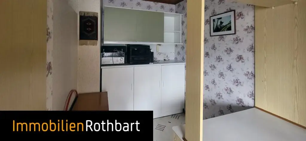 Eckreihenhaus mit Grund und kleinem Vorgarten in ruhiger Wohngegend!