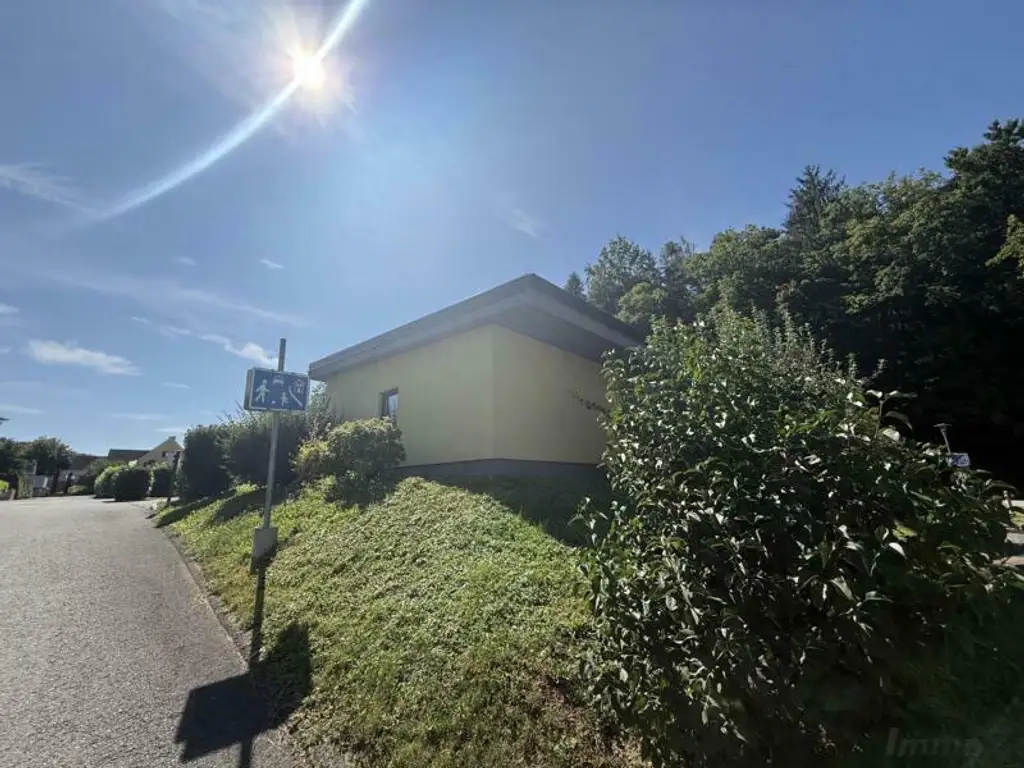 *** Eleganter und stilvoller Bungalow in begehrter Siedlungslage *** unmittelbare Nähe zur Stadt Feldbach ***