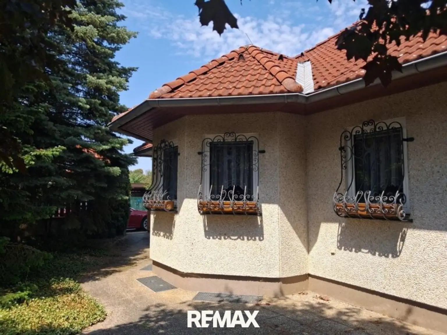 38 Terrasse vorm Haus Strasshof