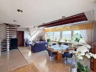 Wohn- und Essbereich OG