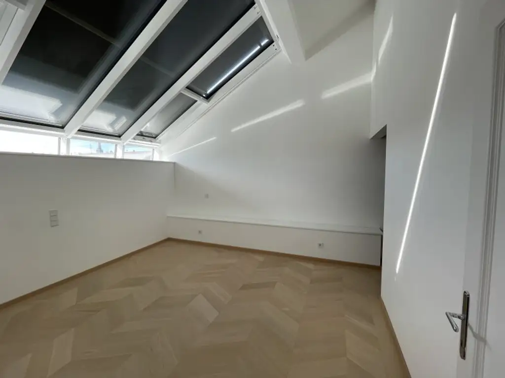 4 Zimmer-Maisonetten-Wohnung mit einer Terrasse und Studio