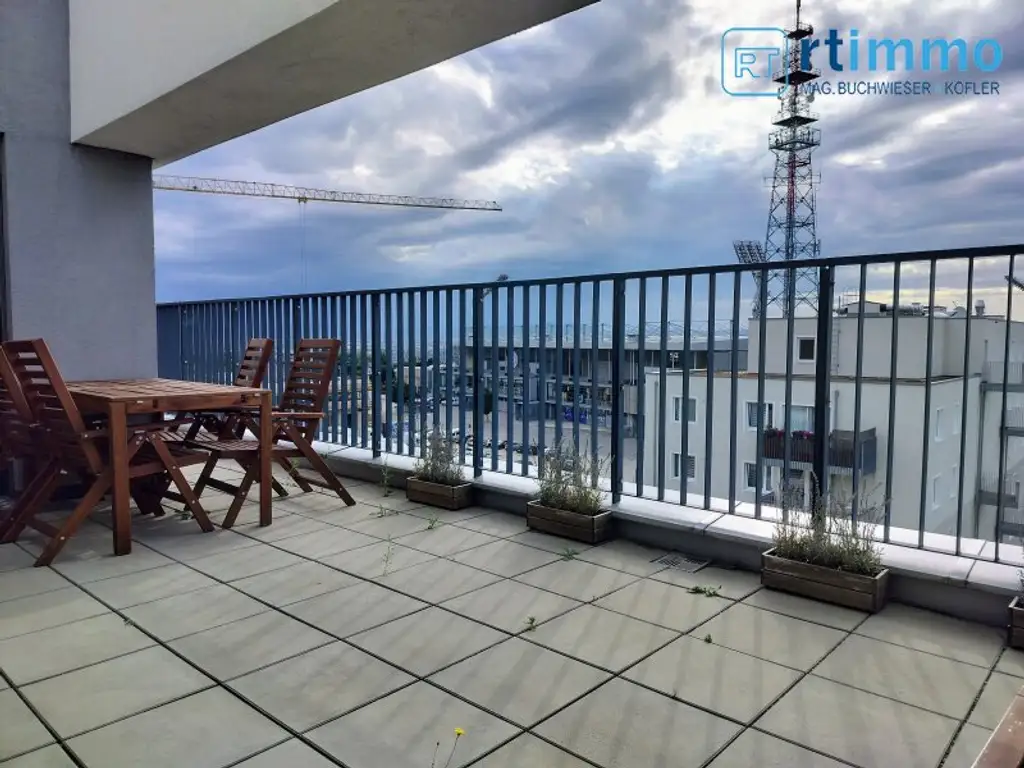 Einzigartiges Penthouse mit Traumterrasse, Fernblick und Klimaanlage