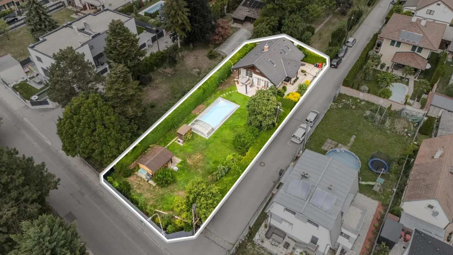 "Ihr privates Paradies in Gerasdorf! Traumhaus mit Pool, Garten & mehr!"