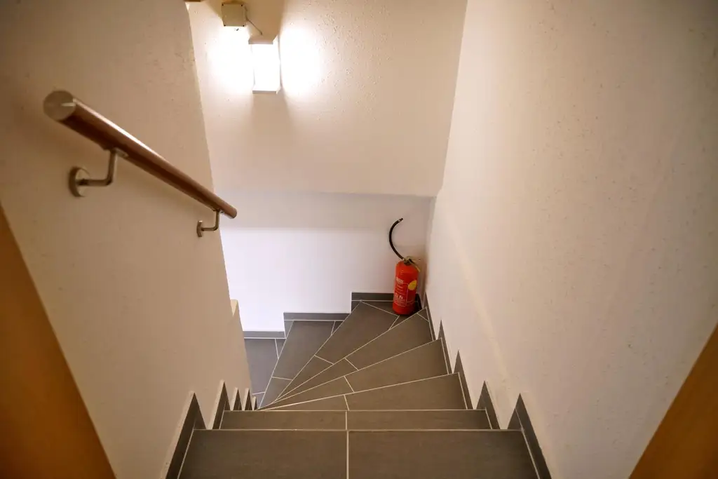 Heimeliges Doppelhaus in Holzbauweise – Wohnen mit Wohlfühlfaktor in ruhiger Siedlungslage!