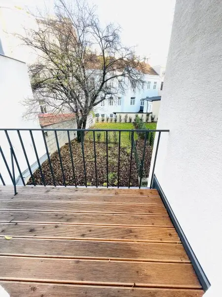 Ruheoase - 3-Zimmer-Altbauwohnung mit Terrasse, im 18. Bezirk!