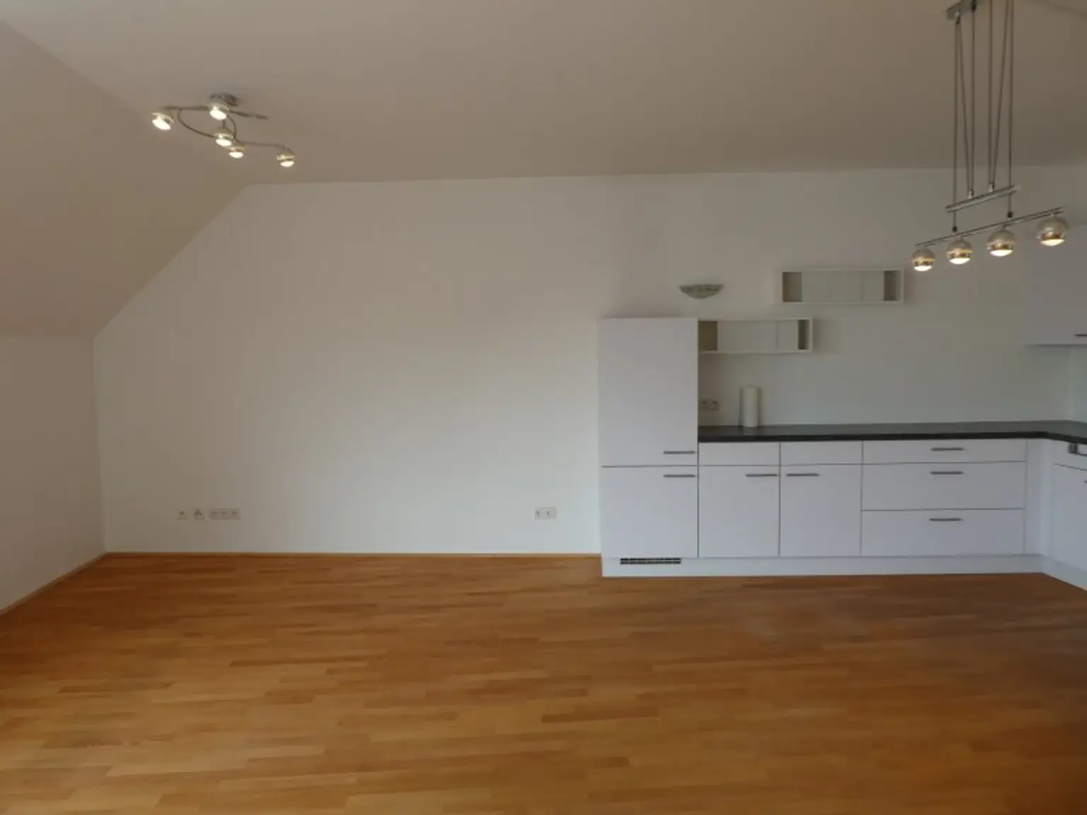 AUSBLICK - Ganz oben ist's am Schönsten - barrierefrei - inklusive TERRASSE und TIEFGARAGENPLATZ