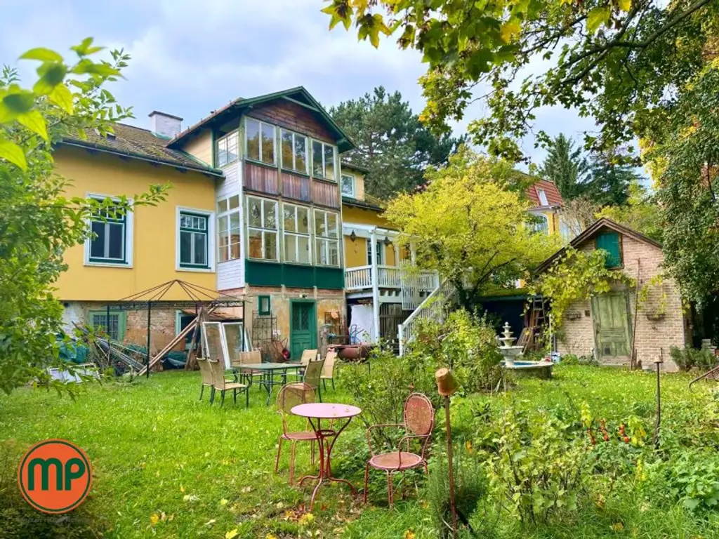Wienerwaldvilla mit großzügigem Charakter