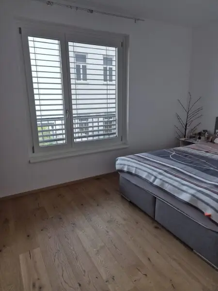 3 Zimmer Mietwohnung mit Loggia und Garage auf Wunsch