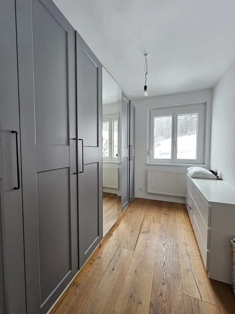 Modernisiertes Einfamilienhaus mit 1.057m² Grundstück, Luftwärmepumpe & PV-Anlage in ruhiger Ortsrandlage von Wopfing