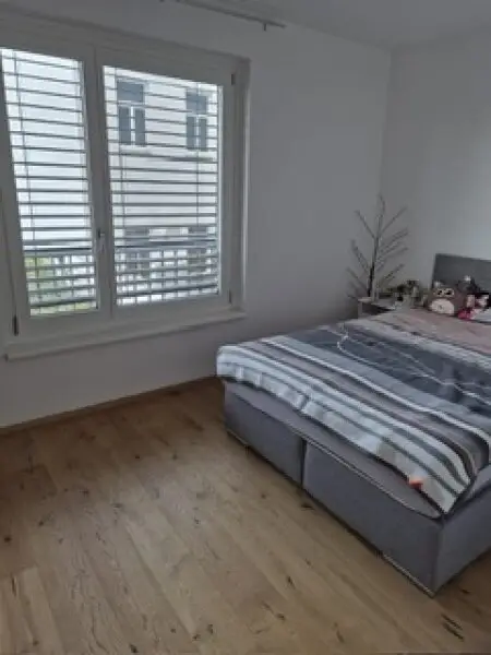 3 Zimmer Mietwohnung mit Loggia und Garage auf Wunsch