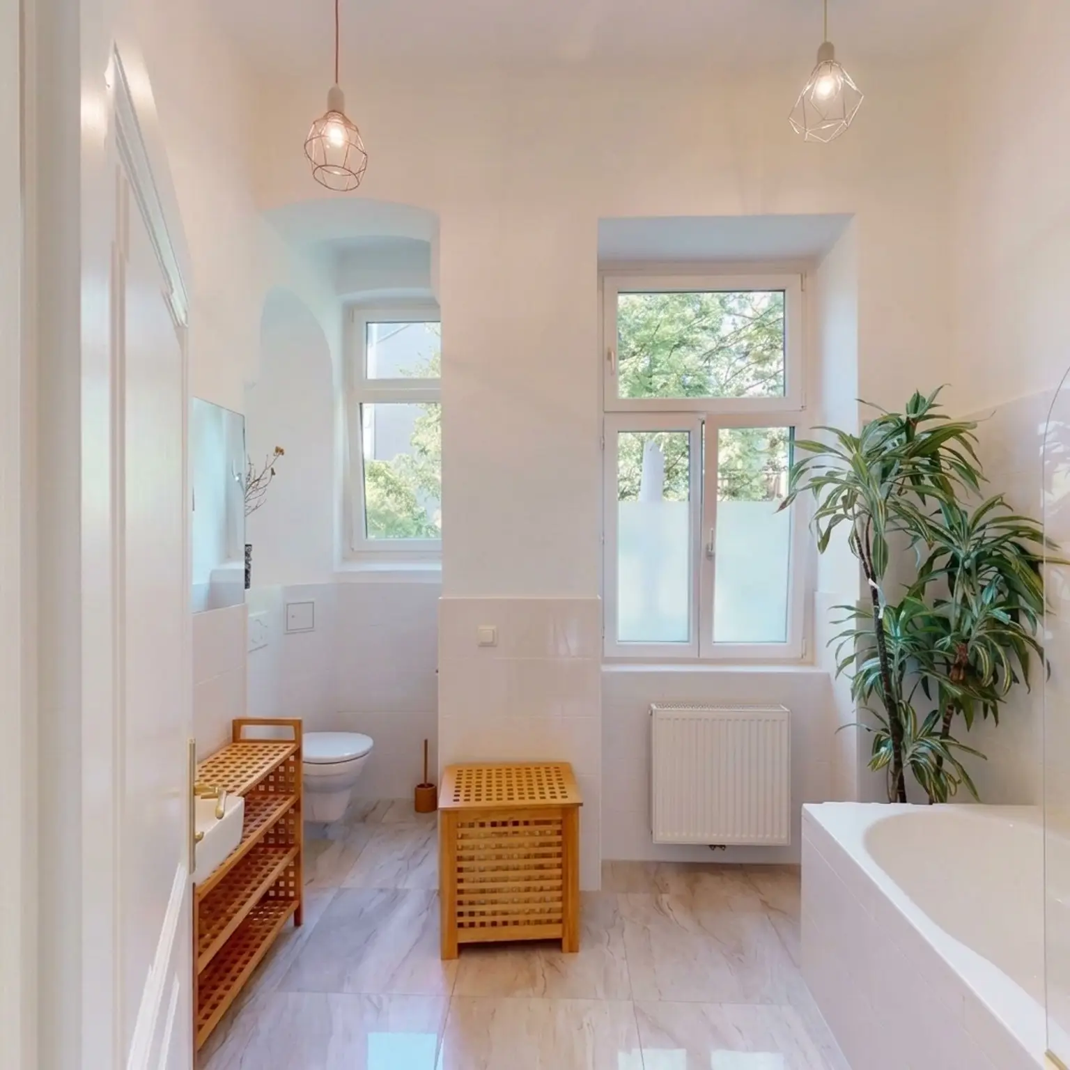ALSERGRUND: 2-ZIMMER-ALTBAUWOHNUNG MIT BALKON // Besichtigung - Dienstag, 04.08.2026 / 17:00 - 18:00 Uhr