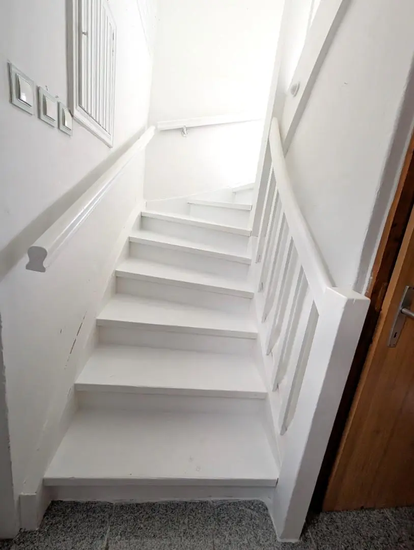 Liebevoll saniertes Einfamilienhaus in Ruhelage m. Doppelgarage - wartet auf Ihren Einzug