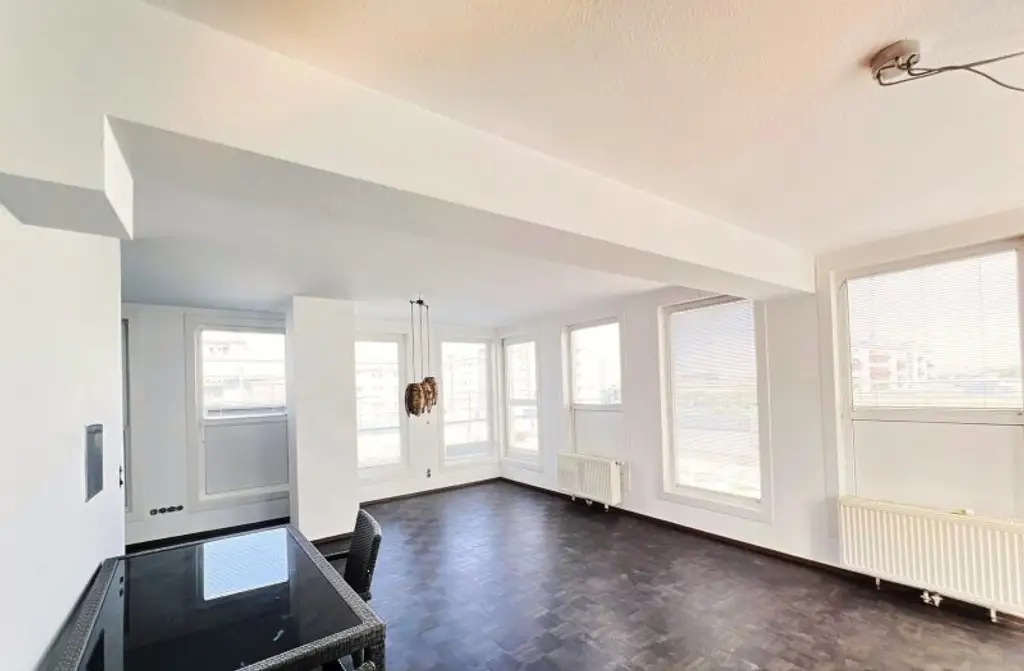 Zweigeschoßiges Penthouse mit 360°-Terrasse!