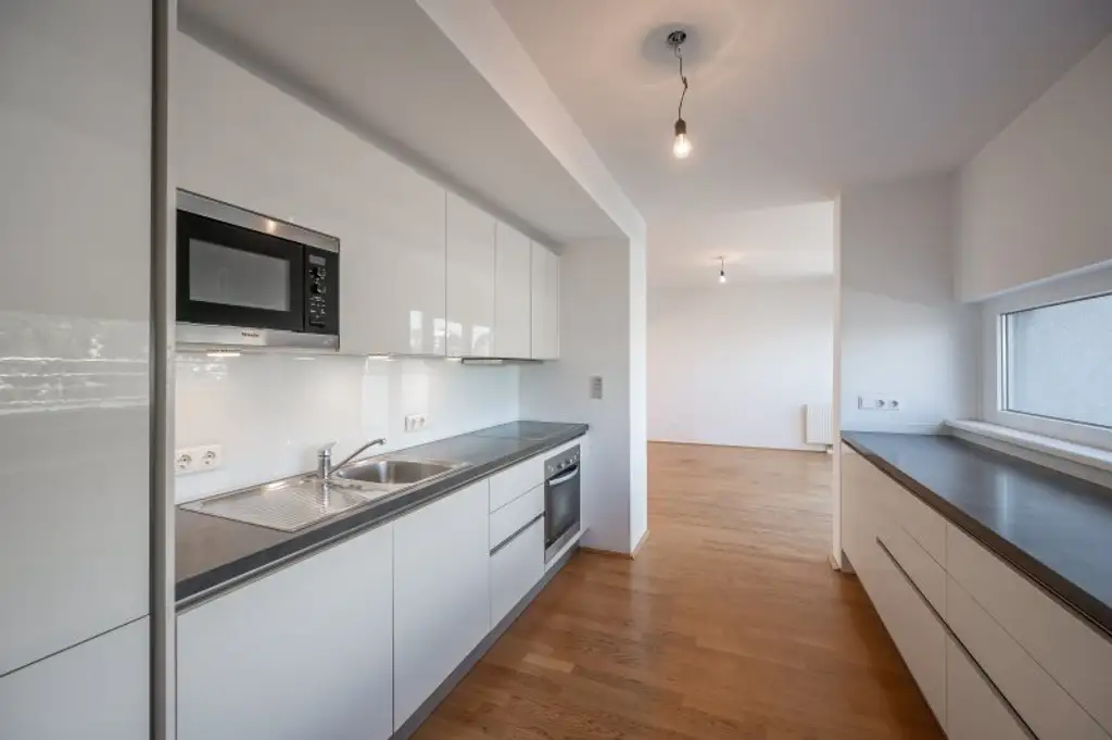 ++NEU++ Fantastisch aufgeteilte 4 Zimmer DG-Wohnung in absoluter Bestlage des 09. Bezirks - Viktor Frankl Park / Mariannengasse. +++ Dachterrasse! ++++