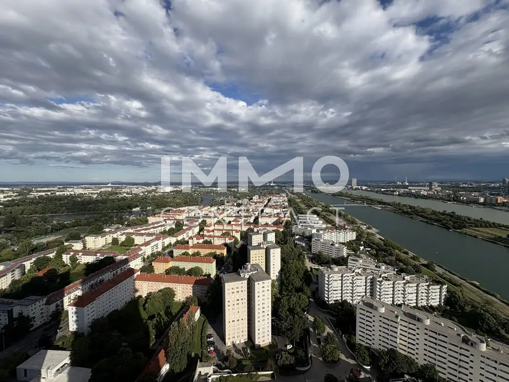 DANUBEFLATS: Sonniges Studio mit Balkon und Rundumblick (Gym, Pool, Spa, Lounges im Turm) - NEW