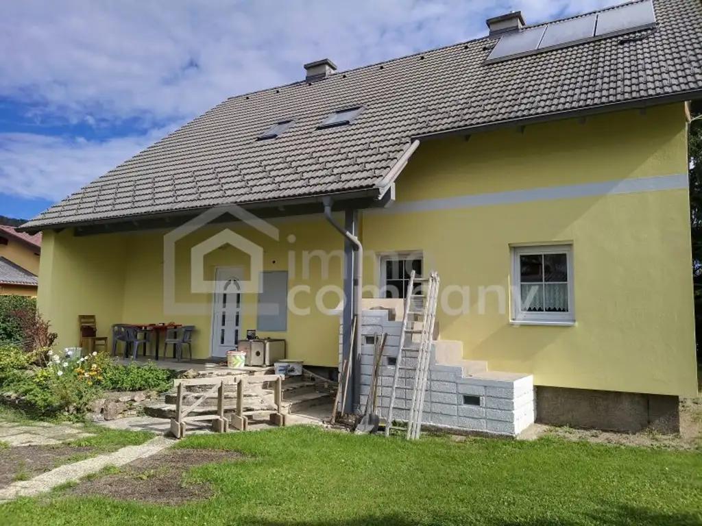 Modernisiertes Einfamilienhaus zum Fertigstellen: Ihr Traumhaus mit riesigem Garten in wunderschöner Lage!