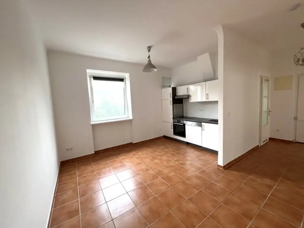 Nette, helle 2-Zimmerwohnung nahe U4