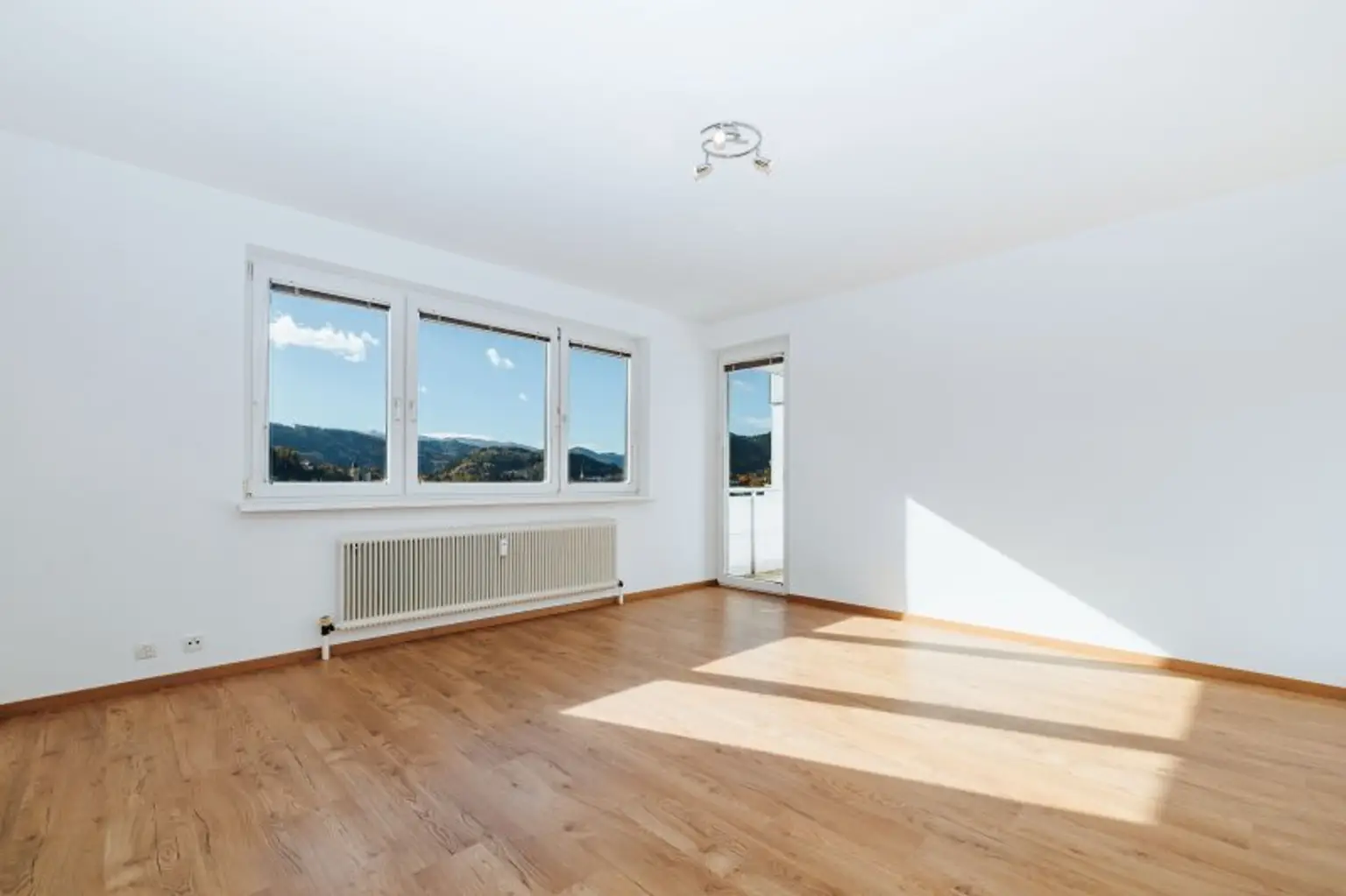 PROVISONSFREI I SCHÖNER WEITBLICK I 7.STOCK MIT LIFT I RUHIGE LAGE I LICHTDURCHFLUTET I PROJEKT WOHNEN