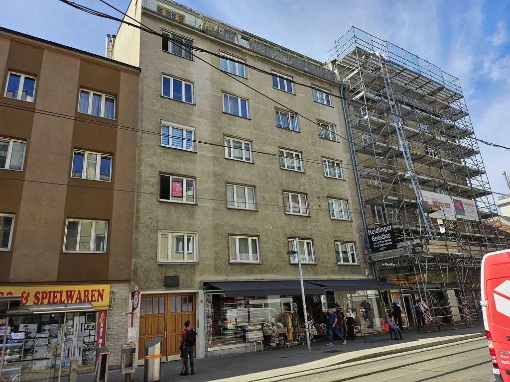 Sommeraktion!!! Zentrales City-Refugium – sanierungsbereit & leistbar