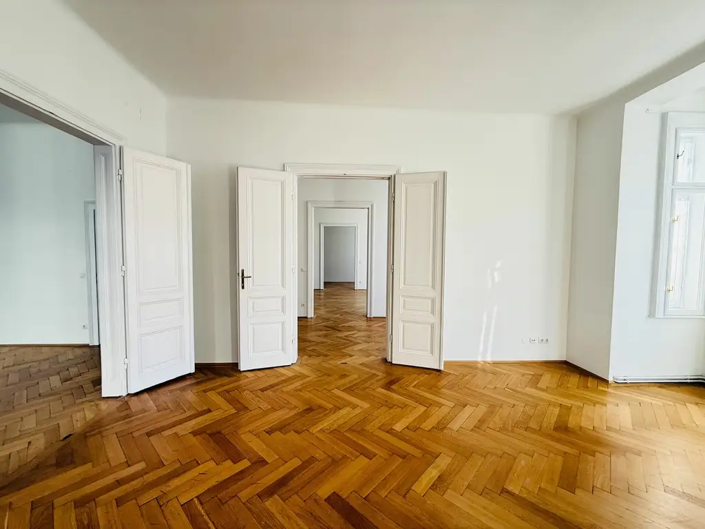 TOPLAGE - NÄHE AUGARTEN | PERFEKTE 5 ZIMMER | TRAUMHAFTER ALTBAU | U-BAHN NÄHE