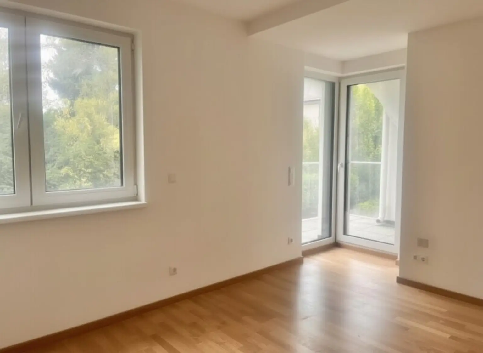 Erstbezug! Neubau-Reihenhaus mit Terrasse, Dachterrasse, Loggien & Garten (auch für Anleger)