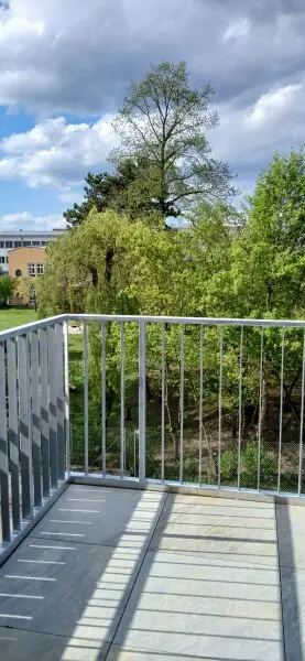 NEUBAU - ERSTBEZUG - Top 17 - Wunderschöne 2 Zimmerwohnung mit großem Balkon und eigenem Tiefgaragenplatz