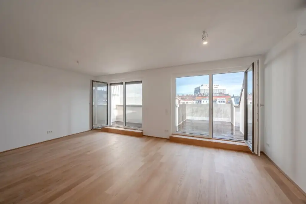 EDUART-Die Kunst des Wohnens: Hochwertiger 3-Zimmer DG-ZWEITBEZUG mit ca. 15m² Balkon! (10/19)