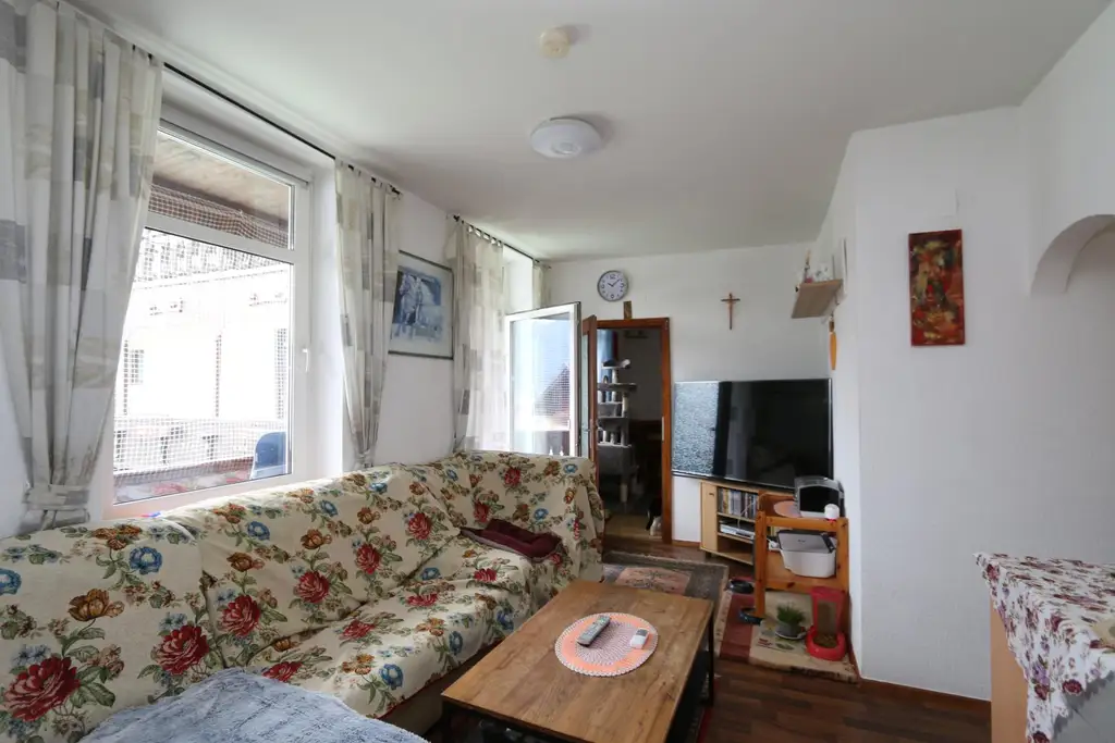 Charmante 2-Geschoss-Wohnung mit Seeblick am Ossiacher See