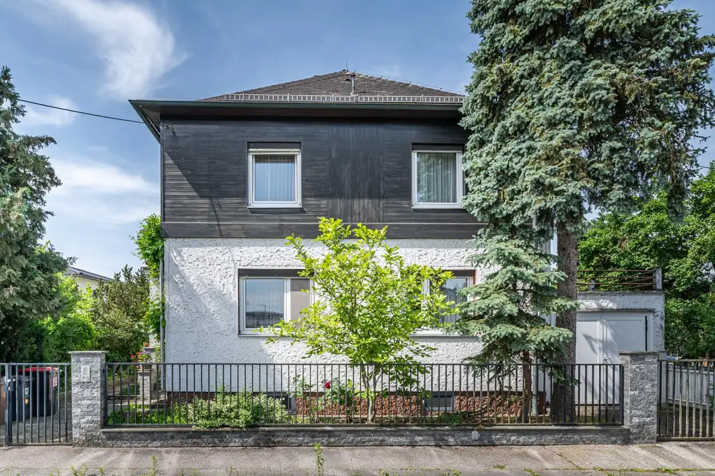 Wohnglück in Wels: Charmantes Haus mit Potenzial