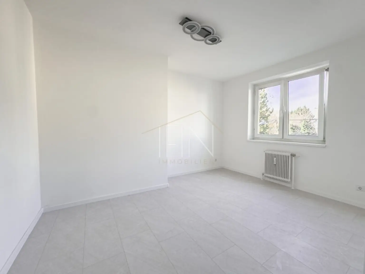 Nähe Schönbrunn! Helle 3-Zimmer-Wohnung bei Hietzinger Hauptstraße