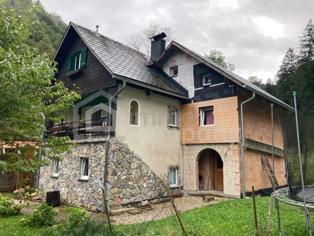 Für Bastler und kreative Köpfe, kleines Landhaus für Naturliebhaber!