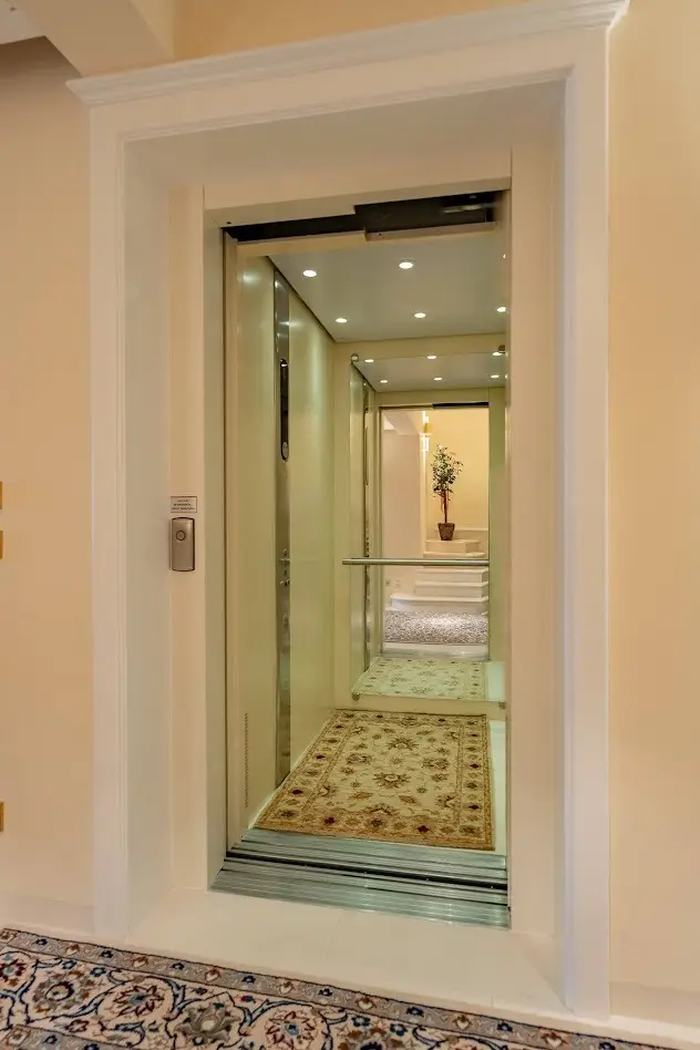Traumhafte Villa mit Indoor Pool + großem Garten zu verkaufen!