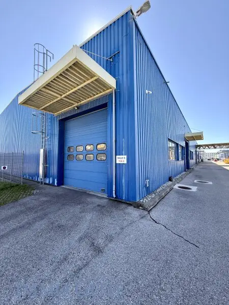 891 m² Lagerhalle in 1230 Wien (Talpagasse) zu mieten! – 2 Sektionaltore, U6 & Autobahn-Nähe, videoüberwacht