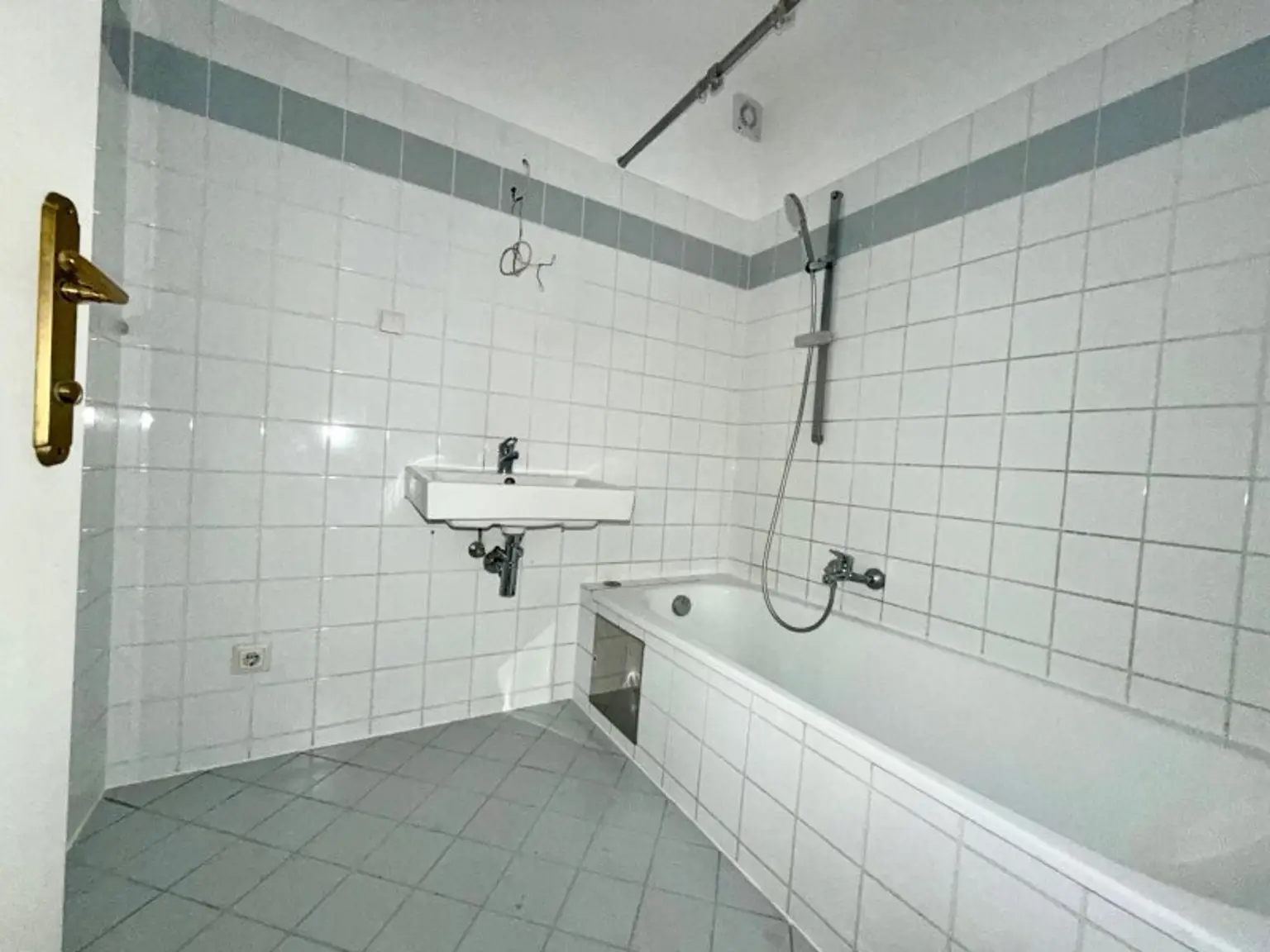 Charmante helle 3 Zimmerwohnung mit großer Terrasse