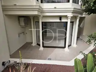 A4-1 corner terrace.