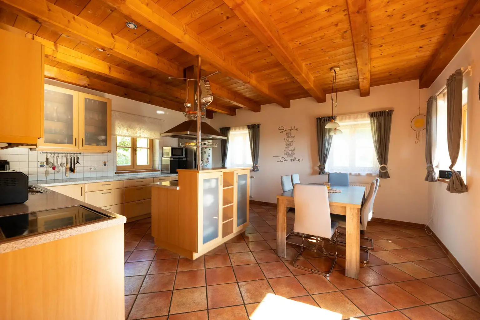 "Privates Paradies mit Panorama – 5 Hektar Freiheit & ein Zuhause zum Verlieben"
