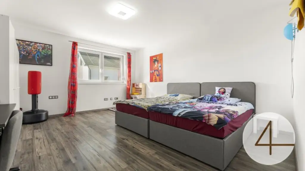 Hochwertiges Traumhaus mit Terrasse, Garage & Carport