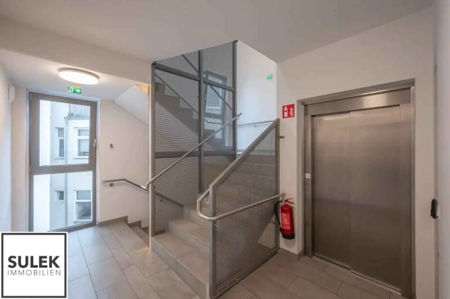 helle moderne 3 Zimmerwohnung mit traumhaften Blick über den Donaukanal