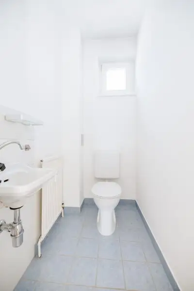 LIFT I LOGGIA I RUHIGE LAGE I LICHTDURCHFLUTET I SCHÖNE AUSSICHT I EINBAUKÜCHE I FAMILIENFREUNDLICH I PROJEKT WOHNEN I