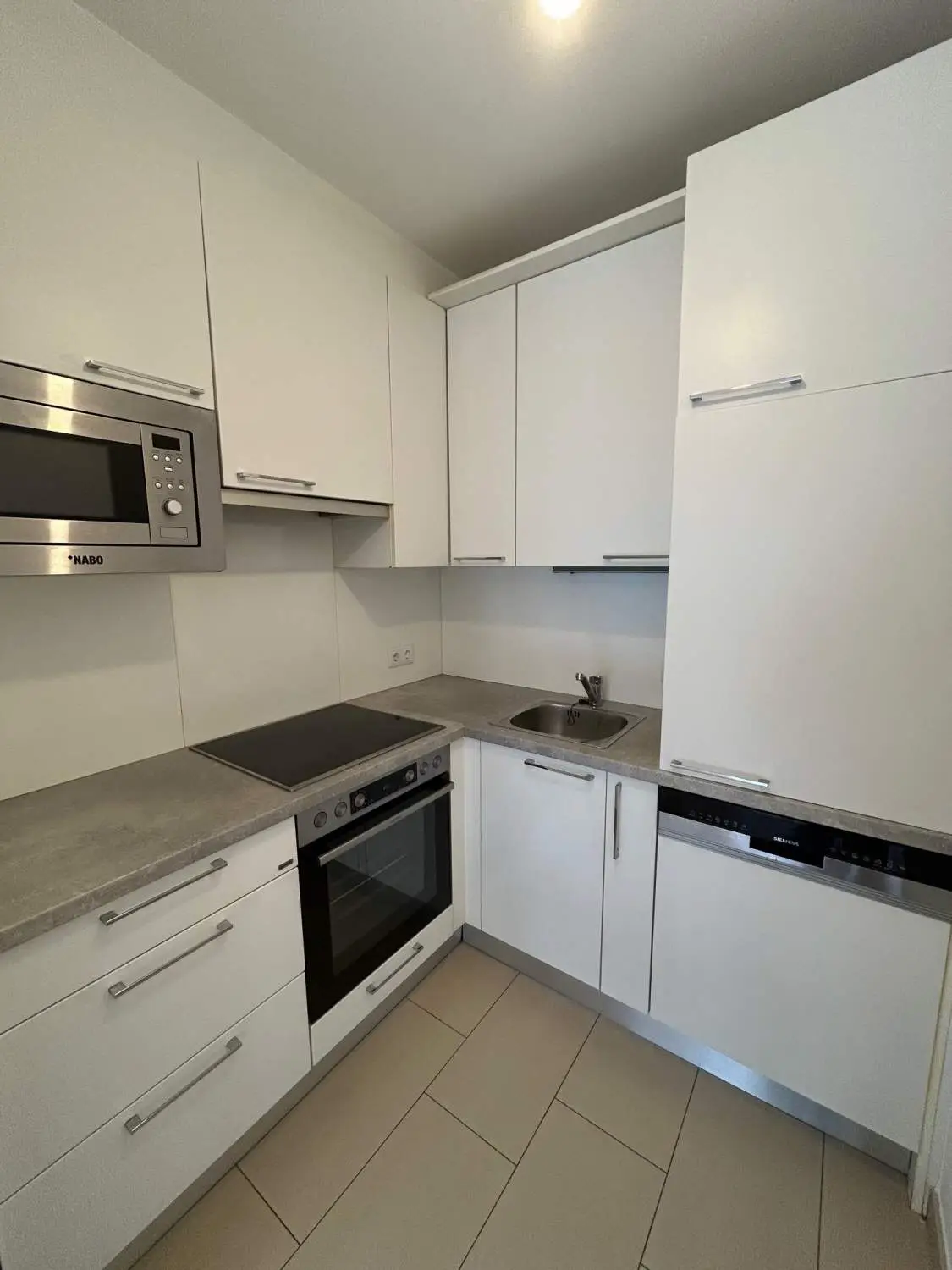 Moderne 2-Zimmer-Wohnung mit Balkon im 15. Bezirk!
