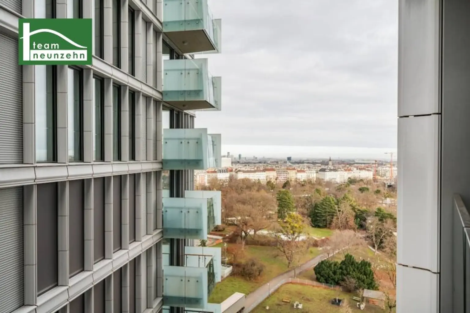 Wohnen mit Wohlfühlfaktor nahe dem Schloss Belvedere: 2-Zimmer Wohnung mit Loggia, Tiefgarage & Top-Ausstattung!