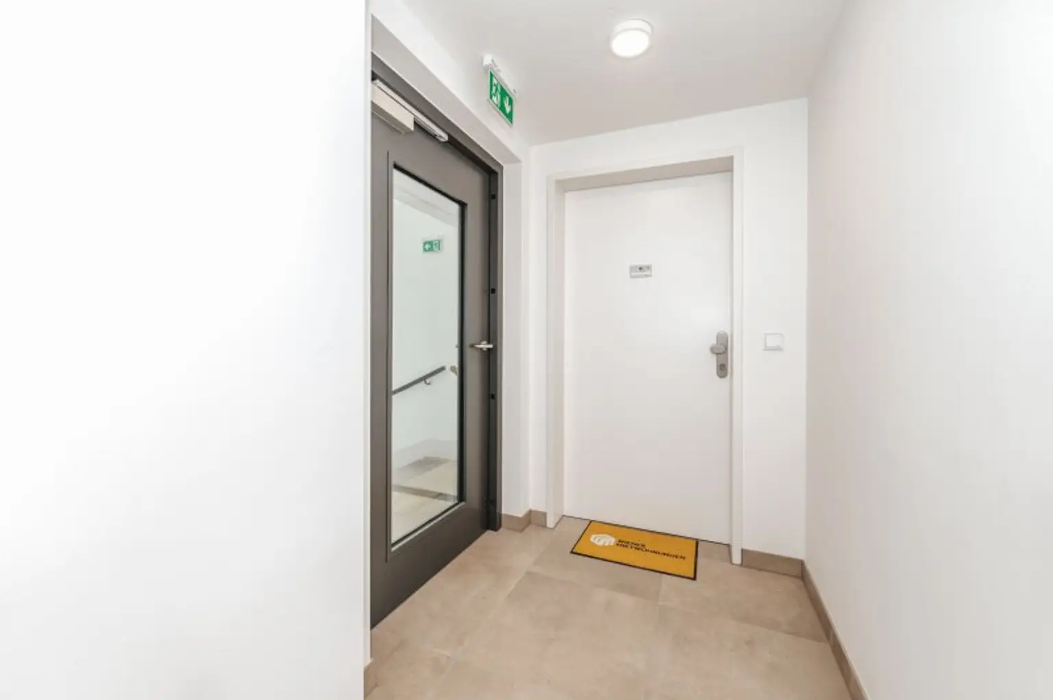3-Zimmer-Maisonette mit Dachterrasse nahe Rochusmarkt zu vermieten!