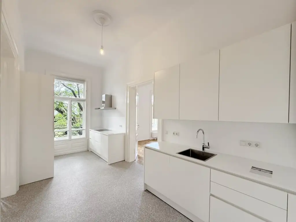 5-Zimmer-Wohnung mit Balkon & Grünblick - Erstbezug nach Sanierung
