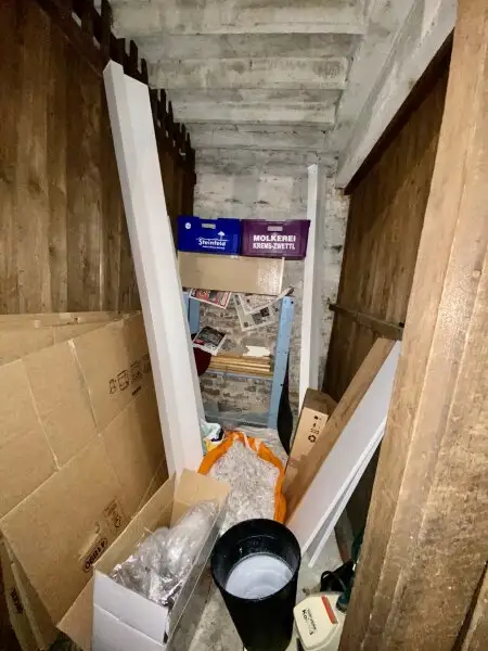 Wunderschöne 2 Zimmer Wohnung in ruhiger Seitenstraße zur Krottenbachstraße im 4. Liftstock