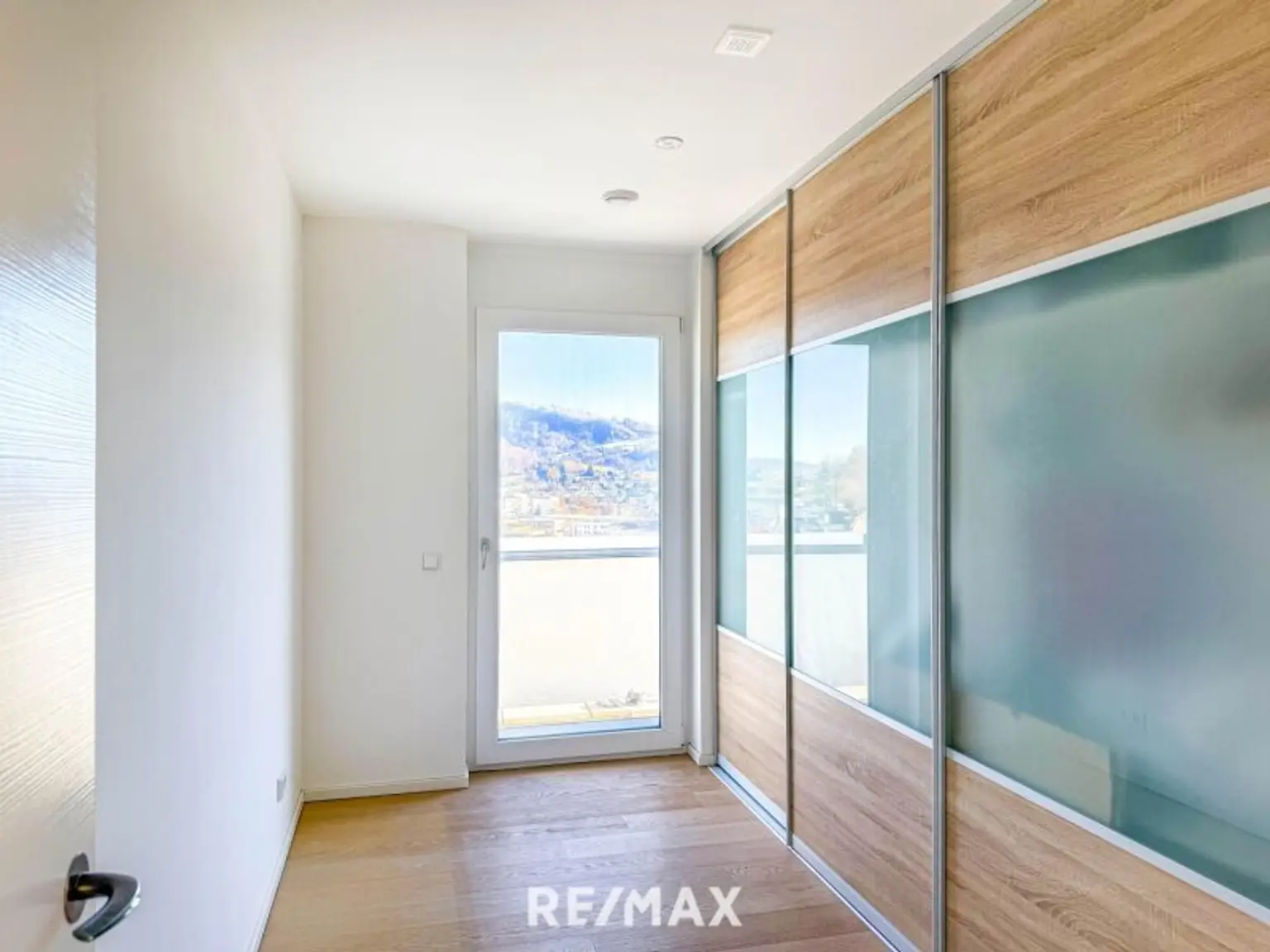 kl. Schlafzimmer oder Schrankraum