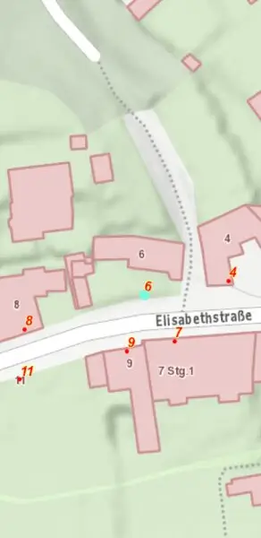 Historisches Gebäude mit großen Weinkeller mit Gewölbe im Zentrum von Perchtoldsdorf
