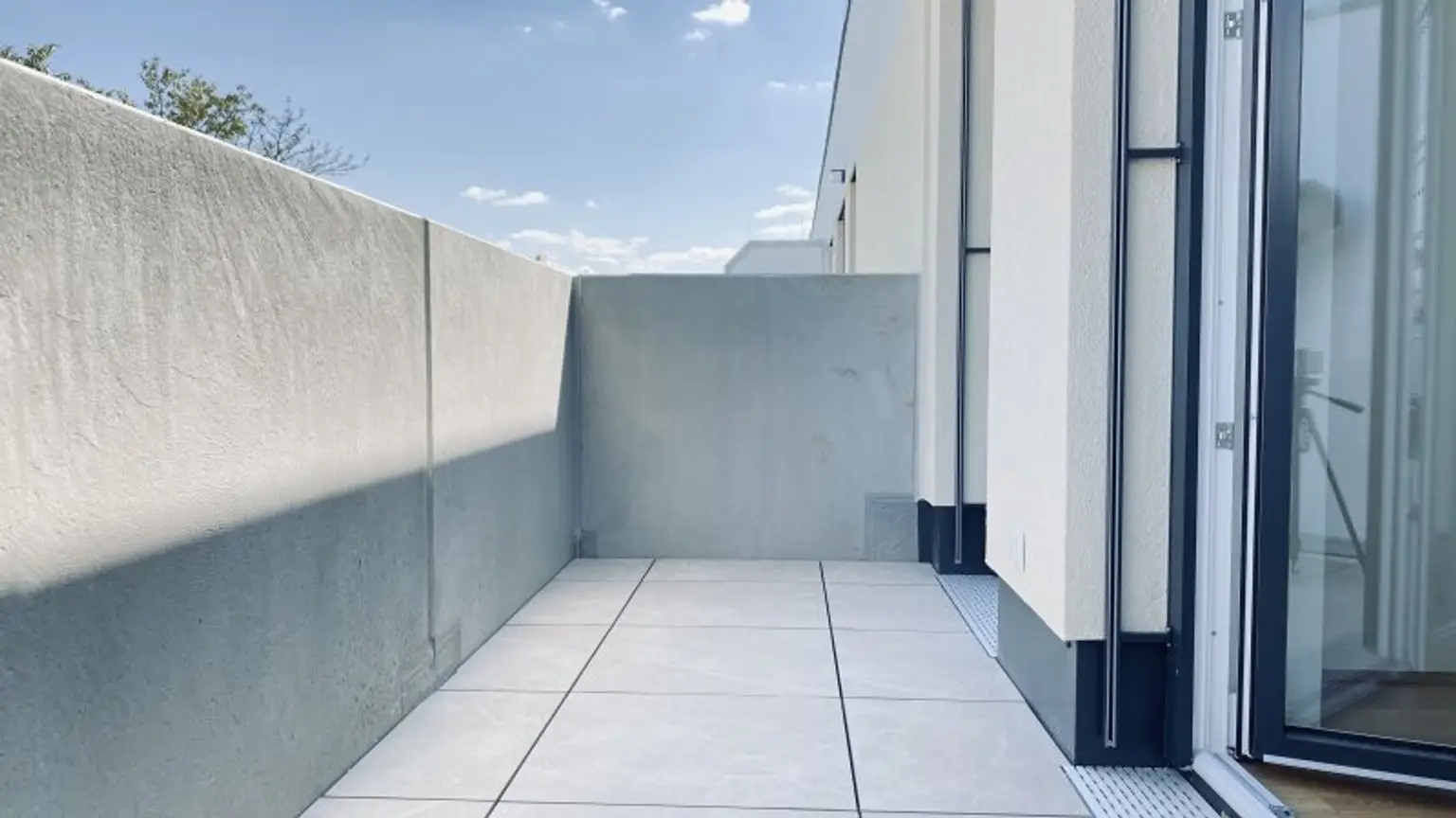 Neubau - Moderne Zwei-Zimmer-Wohnung mit Balkon