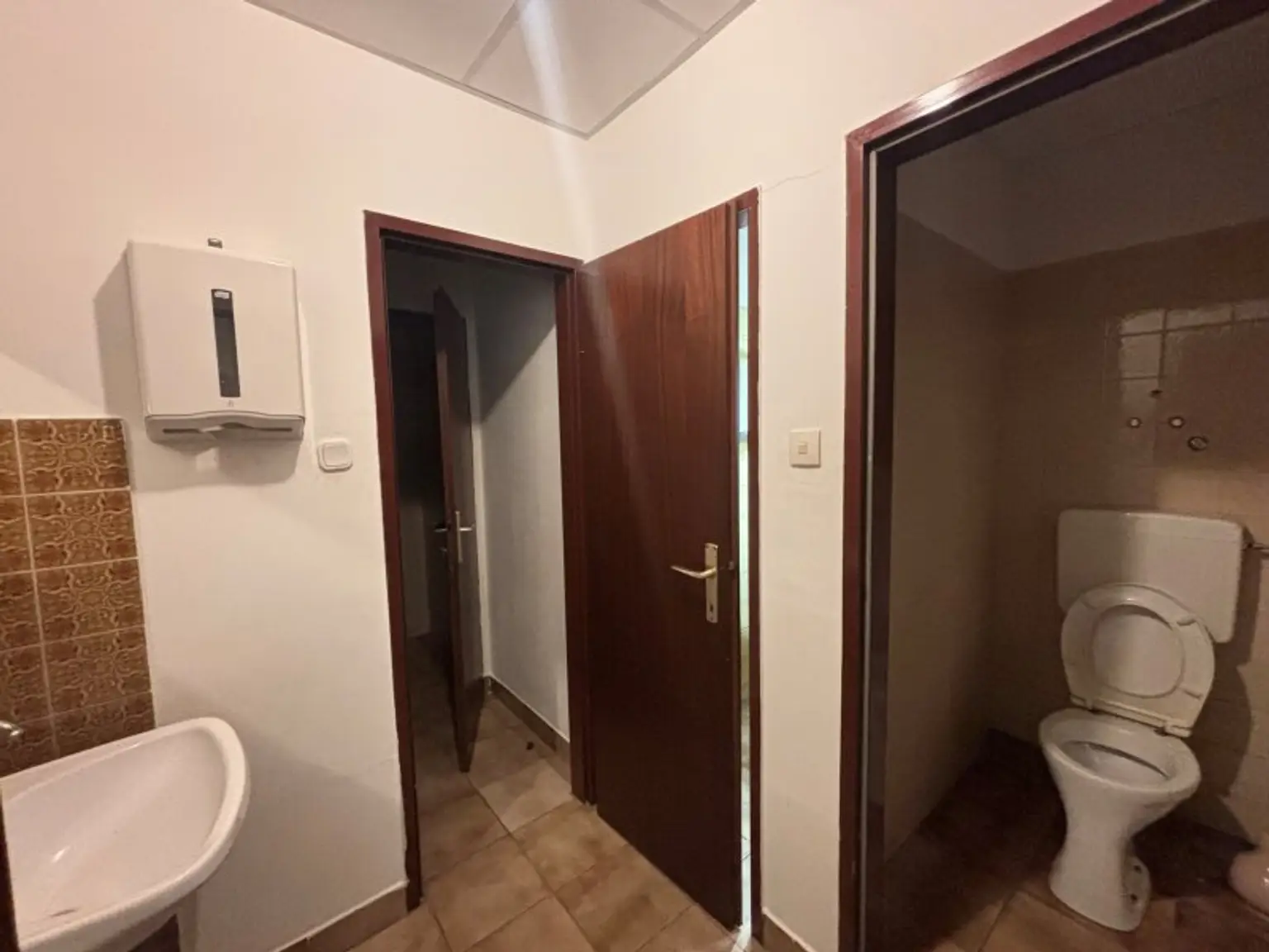 Top Geschäftslokal im Gewerbegebiet