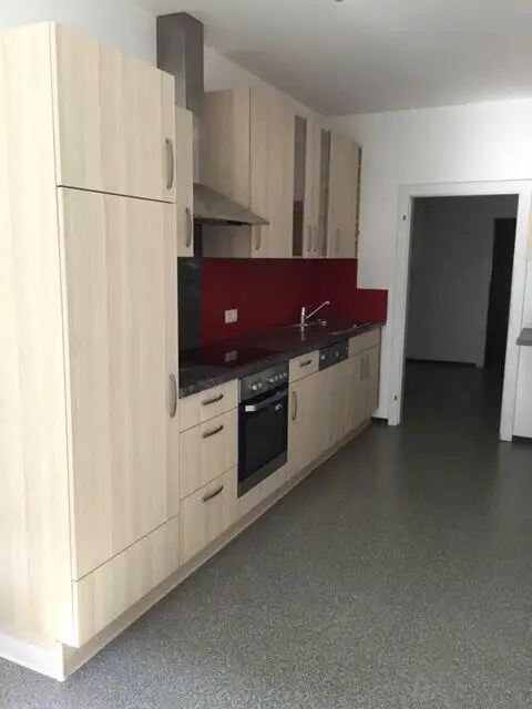 Geidorf: Großzügige 4 Zimmer-Mietwohnung, verglaste Loggia, WEG geeignet.