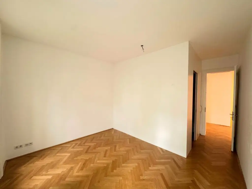 Charmanter Altbau in Gersthof - 4-Zimmer-Wohnung mit Garten in Zinsvilla